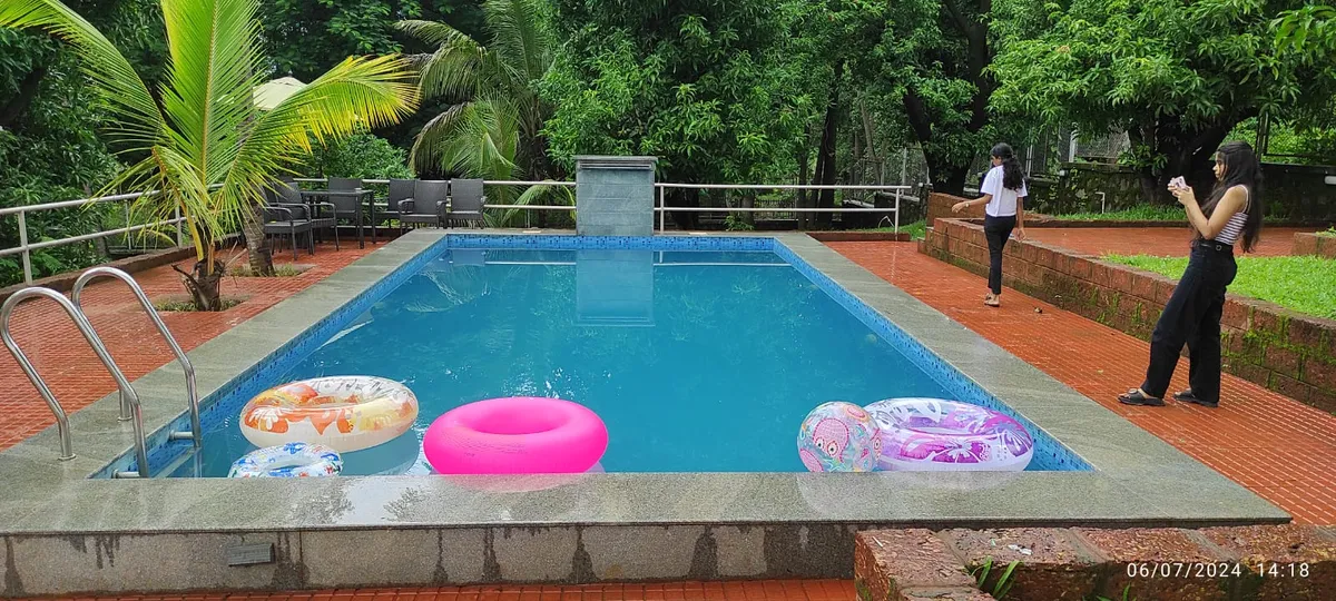 Baba Farmhouse 🏊 Swimming Pool