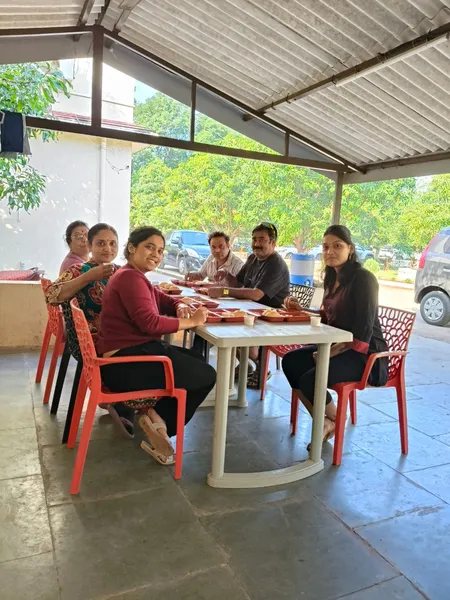 B.K. FARM 🍽️ Dining & Food Area