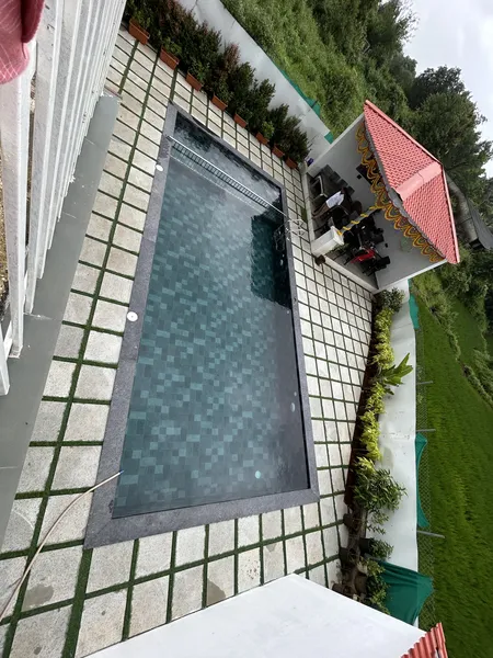 CloudRock Farms 🏊 Swimming Pool