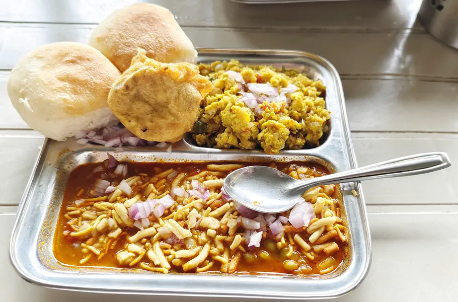 MADHUBAN VILLA 🍲 Meals & Catering