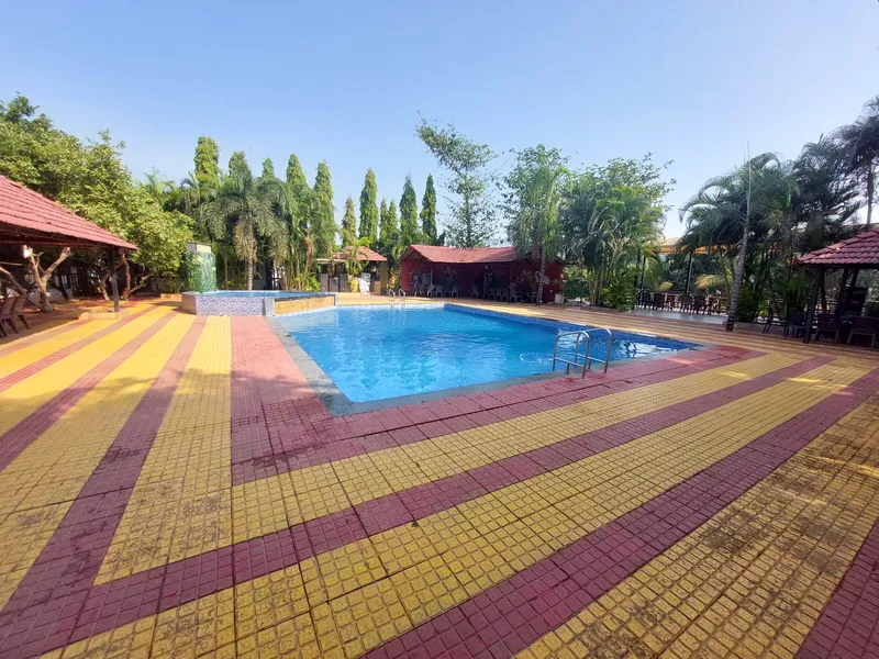 Nakshatra Farm 🏊 Swimming Pool