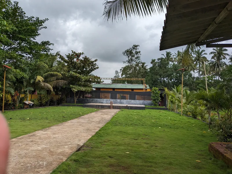 S K Farm House 🌳 Lawn & Garden