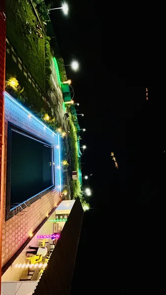 Saisha farms 🏊 Swimming Pool