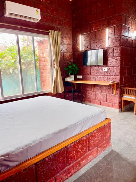 SHAMBHAVI FARM 🛏️ Bedroom