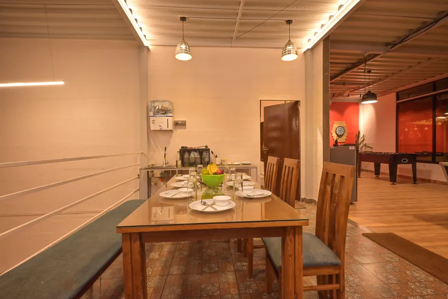 Tuscan Farms 🍽️ Dining & Food Area