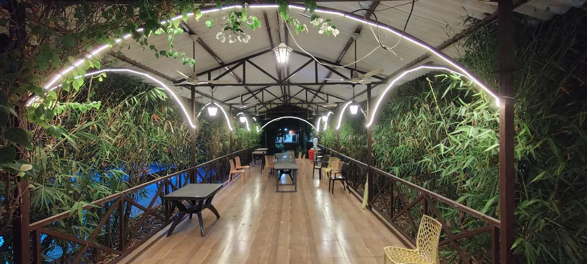 Mountain Bliss Resort 🍽️ Dining & Food Area