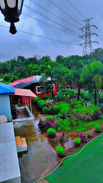 Mountain Bliss Resort 🌳 Lawn & Garden