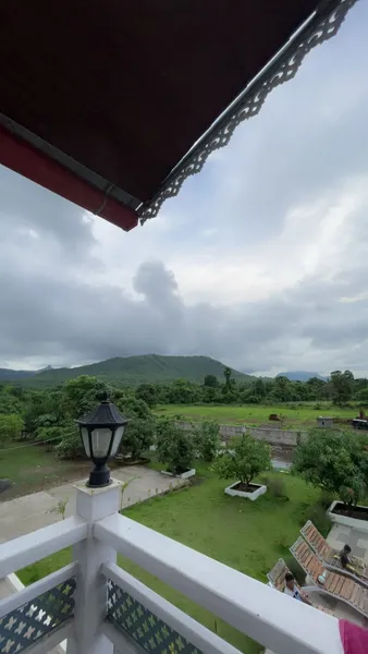 Phadke Farm Stay 🌳 Lawn & Garden